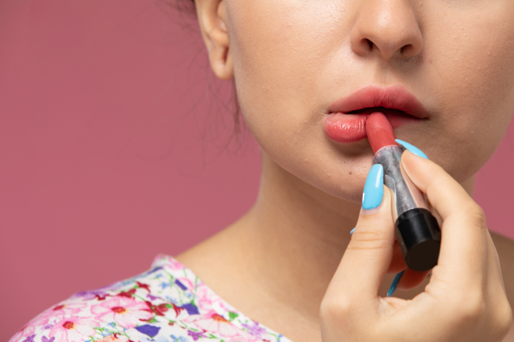 губная помада.png